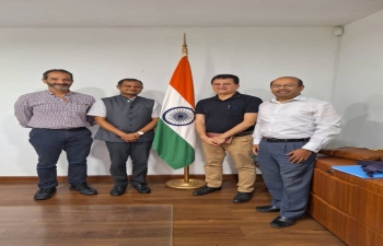 The Ambassador of India, H.E. Mr. P.K. Ashokbabu had the opportunity to meet with Mr. Jagnesh Adlakha, Divisional Manager (IB LATAM), Bajaj Auto Limited, to discuss issues related to the promotion of the brand in the country.